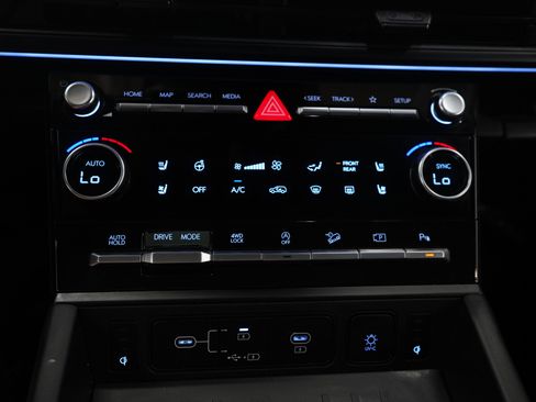 Certified 2025 Hyundai Santa Fe Calligraphy AWD/4WD image 29