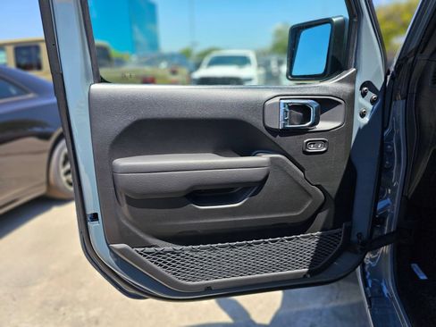 New 2026 Jeep Gladiator Sport AWD/4WD image 20