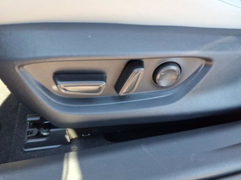 Used 2026 Toyota Camry XLE image 10