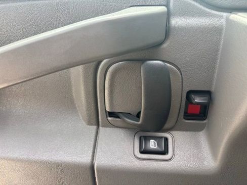 Used 2023 Chevrolet Express 3500 LS RWD image 15