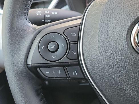 Used 2025 Toyota Corolla SE FWD image 18
