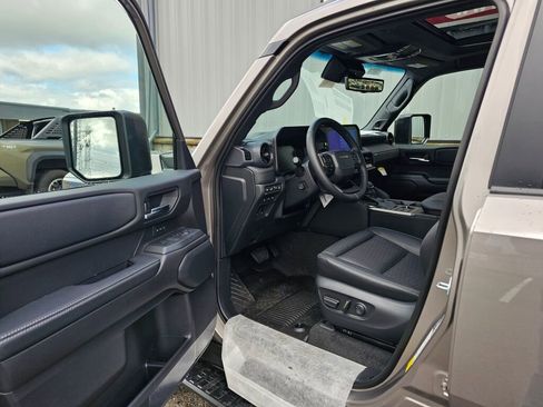 New 2026 Toyota Land Cruiser w/ Premium Package AWD/4WD image 11
