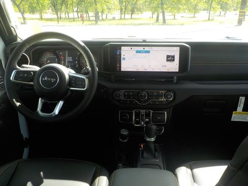 New 2026 Jeep Wrangler Unlimited Sahara image 19