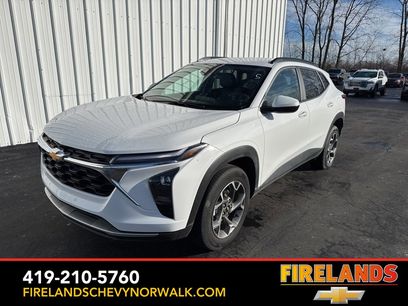 Used 2025 Chevrolet Trax LT w/ LT Convenience Package