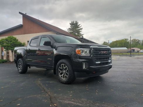 Used 2021 GMC Canyon AT4 w/ Driver Alert Package AWD/4WD image 3