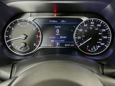 Used 2025 Nissan Sentra SV image 18