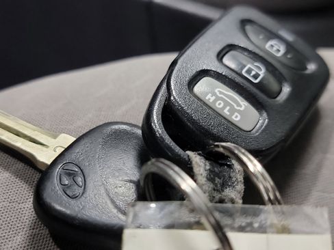 Used 2019 Hyundai Elantra SE image 31