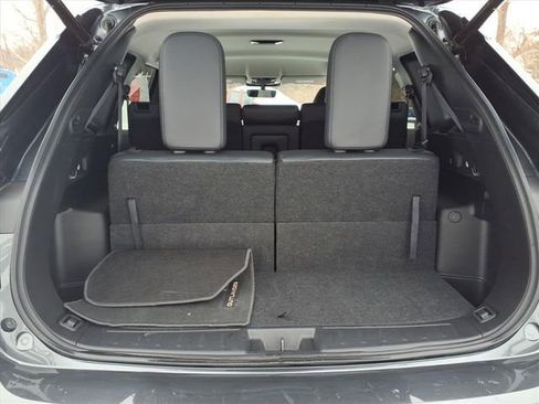 Used 2025 Mitsubishi Outlander SE image 8