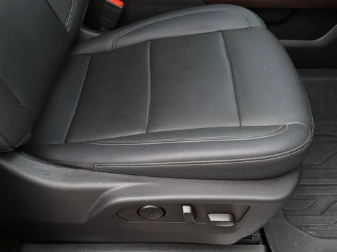 Used 2024 GMC Sierra 1500 SLT w/ SLT Premium Plus Package image 30