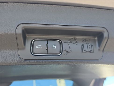 Used 2024 Ford Explorer ST w/ Equipment Group 401A image 11