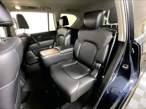 Used 2024 Nissan Armada SL w/ Captain's Chairs Package image 26