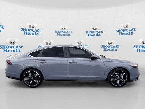 Used 2024 Honda Accord Sport image 9
