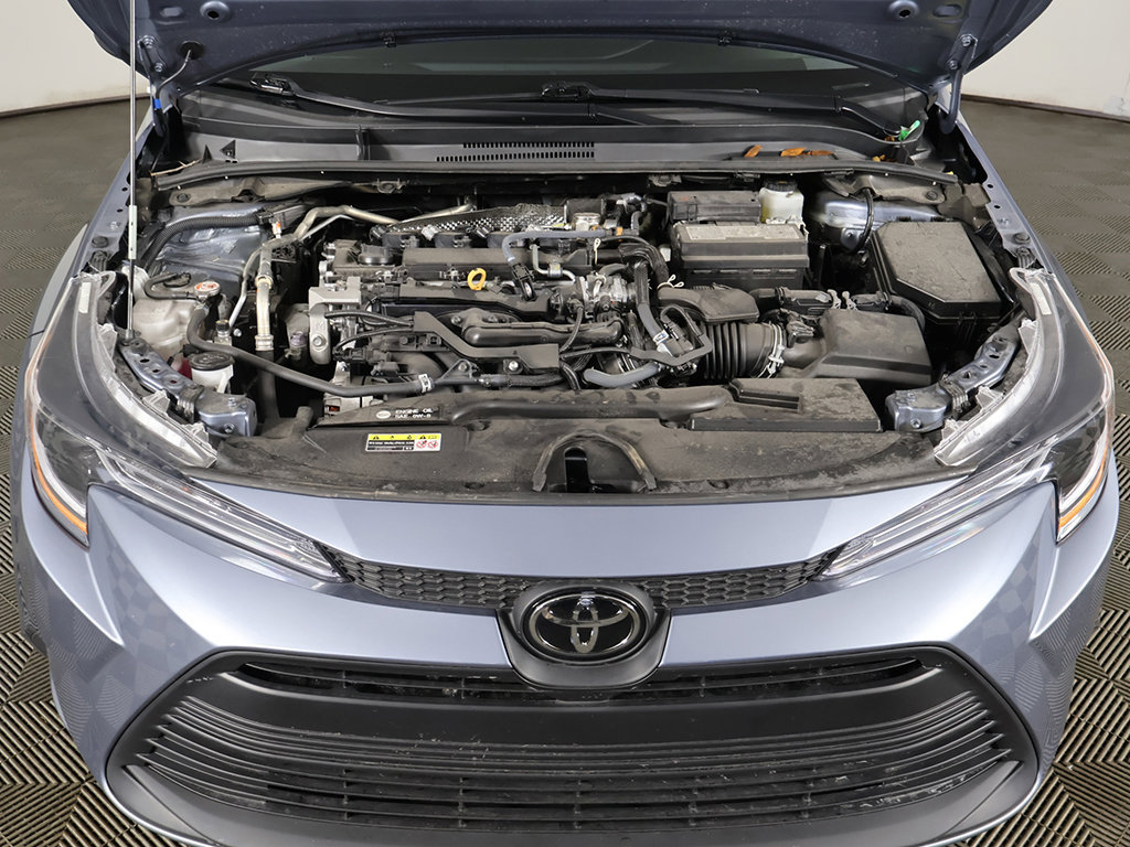 Used 2025 Toyota Corolla LE FWD image 16