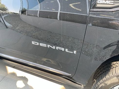Used 2023 GMC Yukon XL Denali Ultimate AWD/4WD image 24