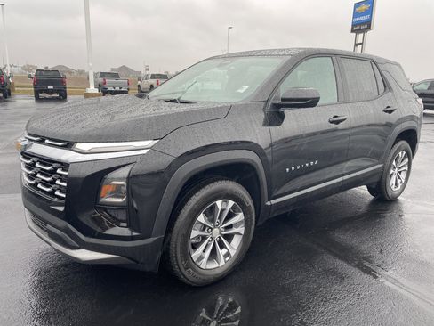 Certified 2026 Chevrolet Equinox LT w/ Convenience Package II image 1