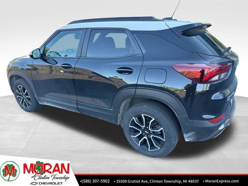 Certified 2023 Chevrolet TrailBlazer ACTIV w/ Convenience Package AWD/4WD image 2