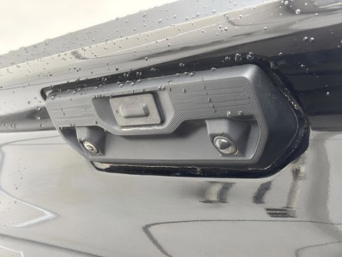 Used 2022 Chevrolet Silverado 1500 High Country image 71