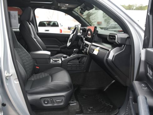 Certified 2025 Toyota 4Runner TRD Off-Road Premium image 22