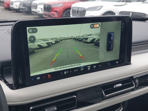 New 2026 Lincoln Aviator Premiere image 20