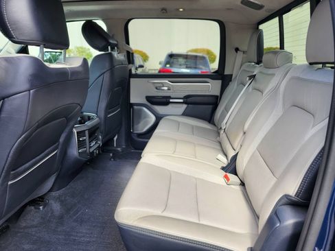 Used 2022 RAM 1500 Limited AWD/4WD image 16
