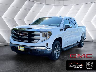 New 2026 GMC Sierra 1500 SLE w/ Max Trailering Package