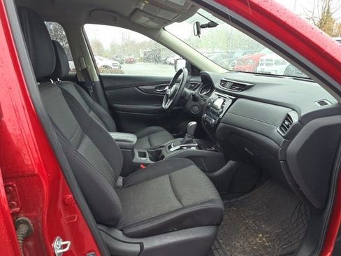 Used 2017 Nissan Rogue SV image 11