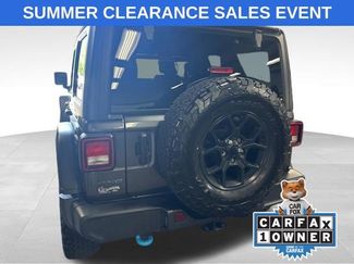 Used 2024 Jeep Wrangler Unlimited AWD/4WD video 3