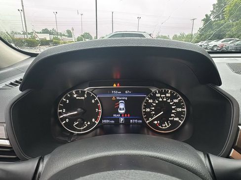 Used 2025 Nissan Altima 2.5 SV FWD image 17