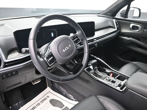 Certified 2025 Kia Sorento SX Prestige image 14