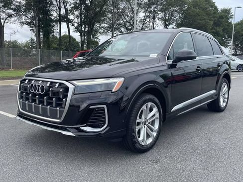Certified 2025 Audi Q7 3.0T Premium Plus AWD/4WD image 3