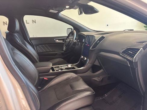 Certified 2023 Ford Edge ST AWD/4WD image 6
