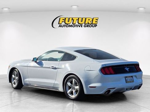 Used 2017 Ford Mustang Coupe RWD image 7