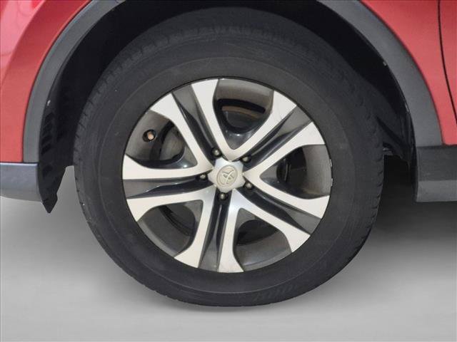 Used 2017 Toyota RAV4 LE FWD image 22