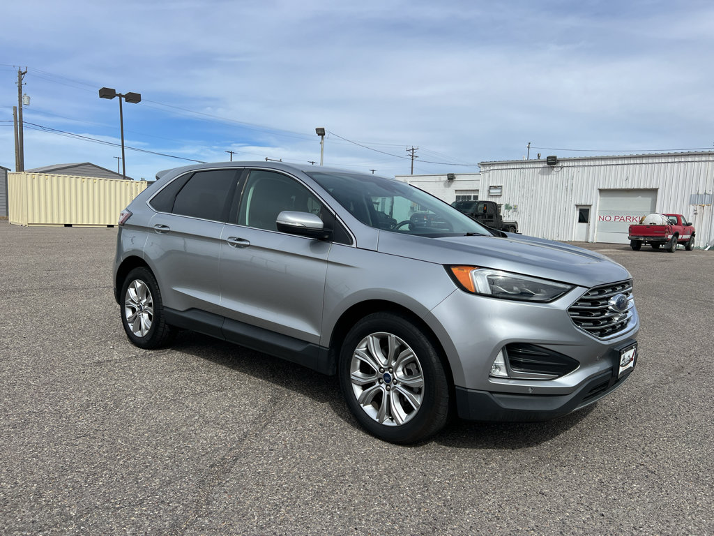 Used 2022 Ford Edge Titanium w/ Equipment Group 301A AWD/4WD image 19
