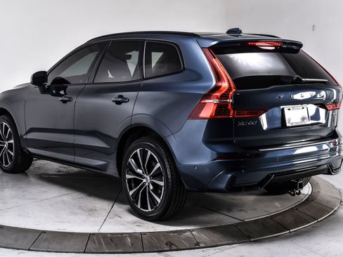 Used 2024 Volvo XC60 B5 Plus AWD/4WD image 4