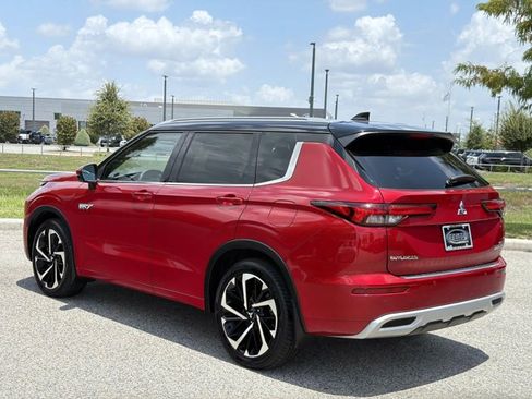 Used 2023 Mitsubishi Outlander SEL AWD/4WD image 5