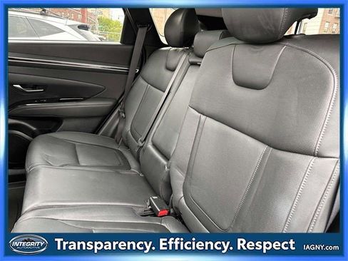 Used 2022 Hyundai Tucson Limited w/ Winter Package image 16