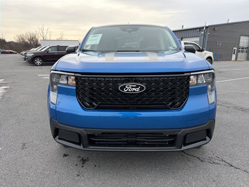 New 2025 Ford Maverick XLT w/ XLT Luxury Package image 9