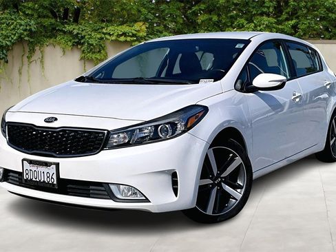 Used 2018 Kia Forte EX image 3