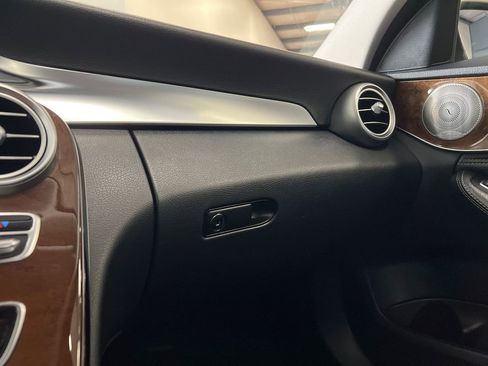 Used 2015 Mercedes-Benz C 300 4MATIC Sedan image 83