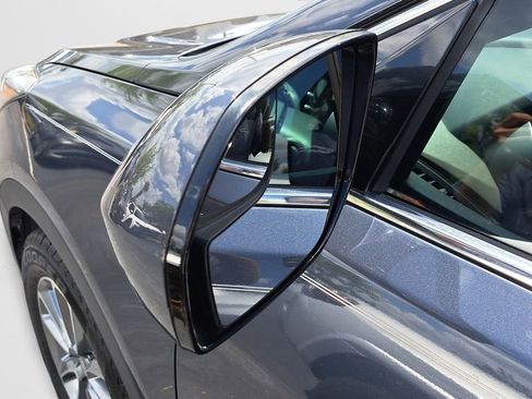 Used 2018 Hyundai Santa Fe SE w/ Cargo Package image 5