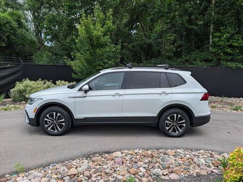 Used 2023 Volkswagen Tiguan S w/ Driver Assistance Package FWD image 2