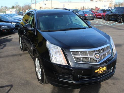 Used 2011 Cadillac SRX Luxury image 4