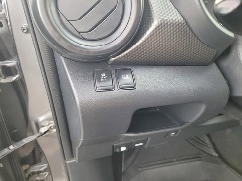 Used 2019 Nissan Kicks S image 24