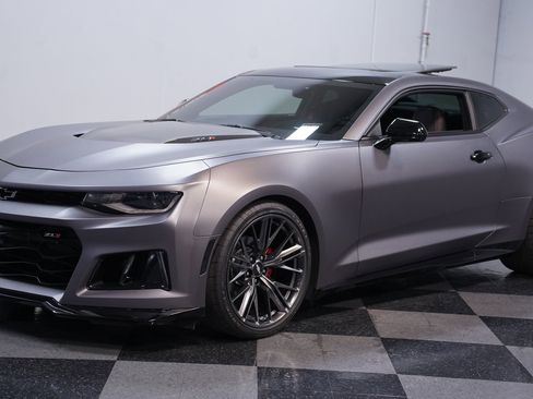 Used 2018 Chevrolet Camaro ZL1 image 6