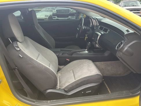 Used 2015 Chevrolet Camaro LT RWD image 19