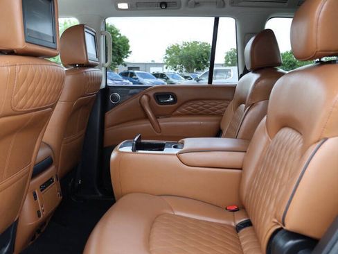 Used 2019 INFINITI QX80 Luxe AWD/4WD image 18