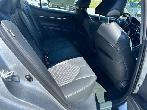 Used 2022 Toyota Camry SE FWD image 21