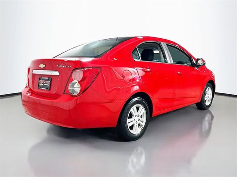 Used 2014 Chevrolet Sonic LT image 8