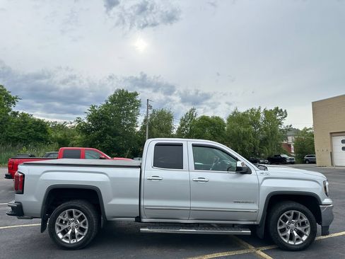 Used 2017 GMC Sierra 1500 SLT w/ SLT Premium Package AWD/4WD image 13